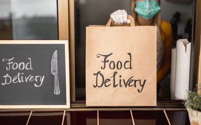 La livraison de repas pour les restaurateurs : est-ce une solution durable ?
