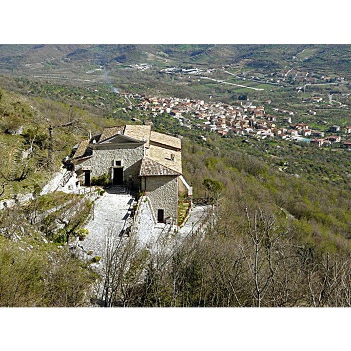 L'oscuro presagio della catastrofe di Roccavivi (Abruzzo)