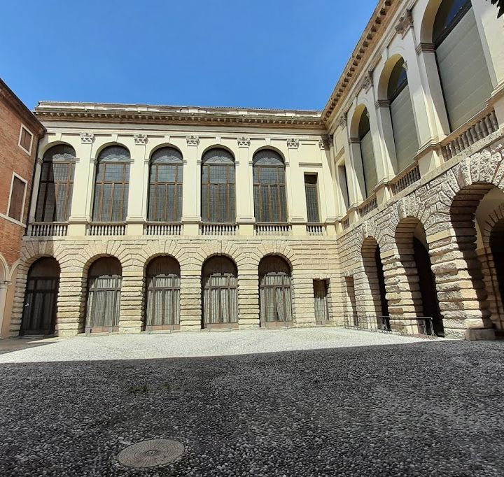 Palazzo Thiene a Vicenza, con Enrico Rosa per Escursionisti del Gusto