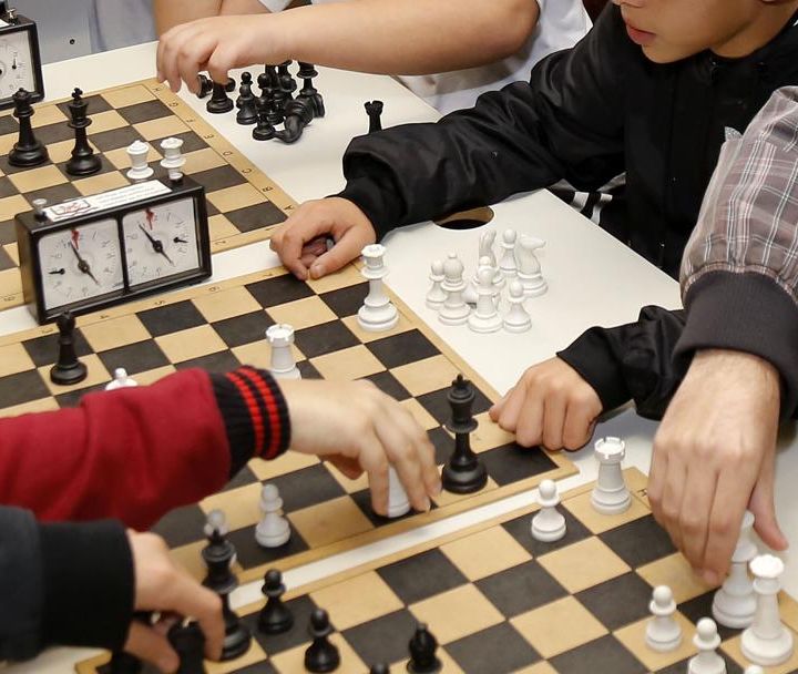 Jogar xadrez pode ajudar a melhorar o raciocínio - Dourados News