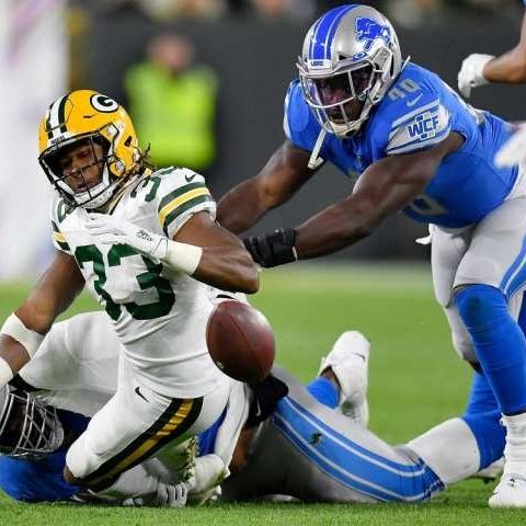 Lions Fall Late to Packers on Monday Night Football
