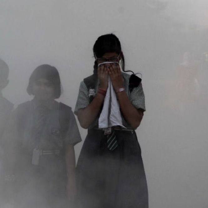 जहरीली हवा में सांस लेने की विवशता - Odd Even Rule in Delhi (07 November 2023)