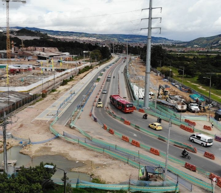 Obras de ampliación de avenida Caracas