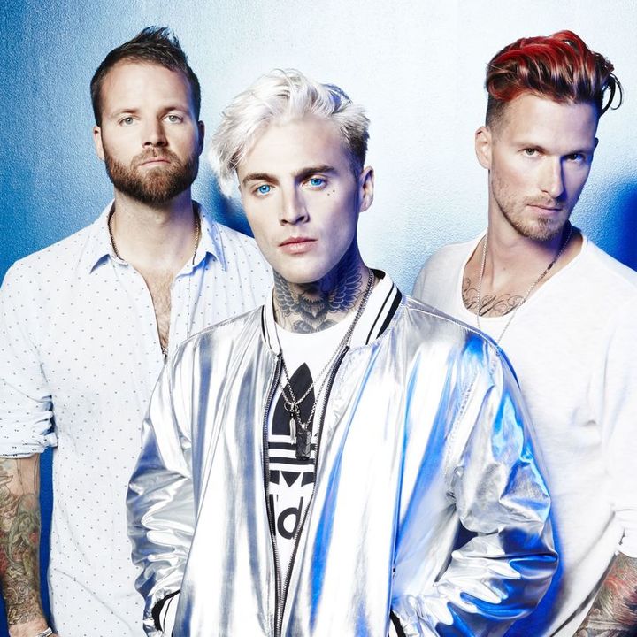 Theresa Sits Down with Highly Suspect