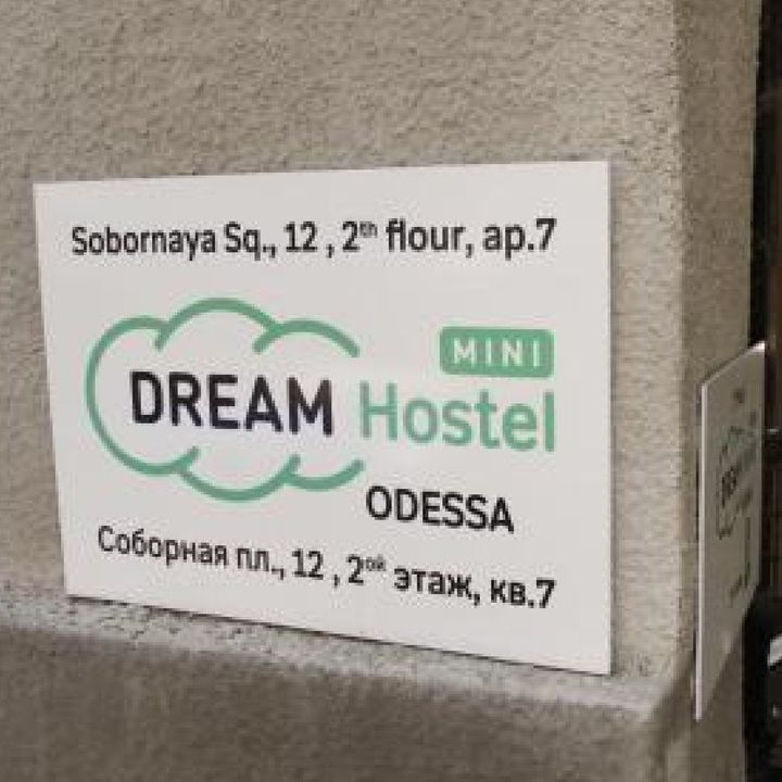 Al Dream Hostel di Odessa, prima tappa di chi fugge da russi (di Michele Esposito)