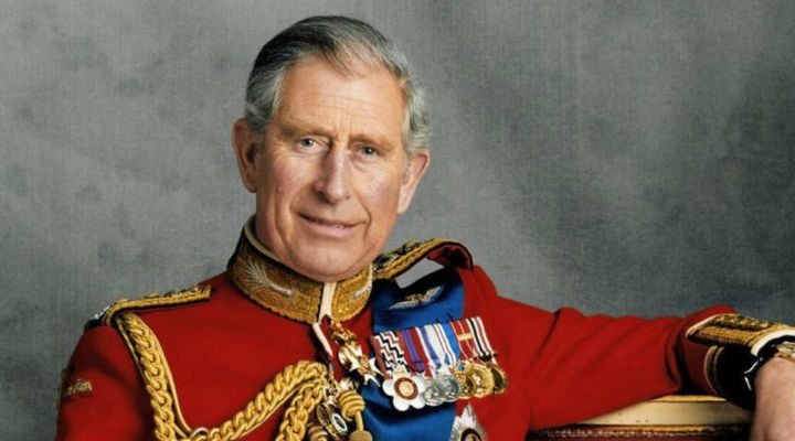 Re Carlo III ha un cancro. Buckingham Palace: “non è alla prostata”
