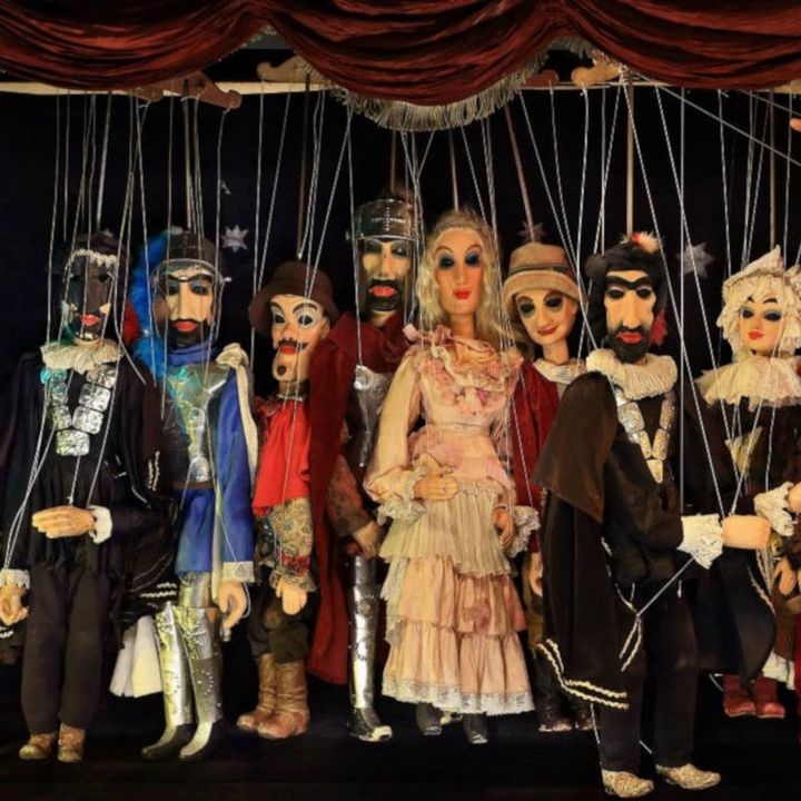 PINOCCHIO capitolo 10 - Il gran teatro delle marionette.