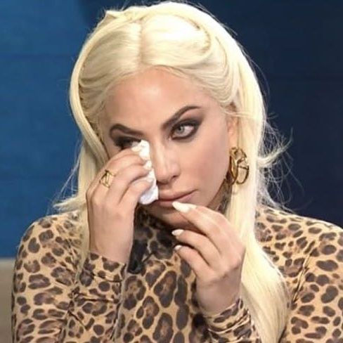 Lady Gaga piange sul fallimento della legge Zan