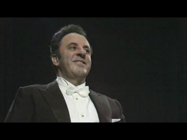 Tutto nel Mondo è Burla stasera all'Opera - 100 Bergonzi Recital di Carlo Bergonzi