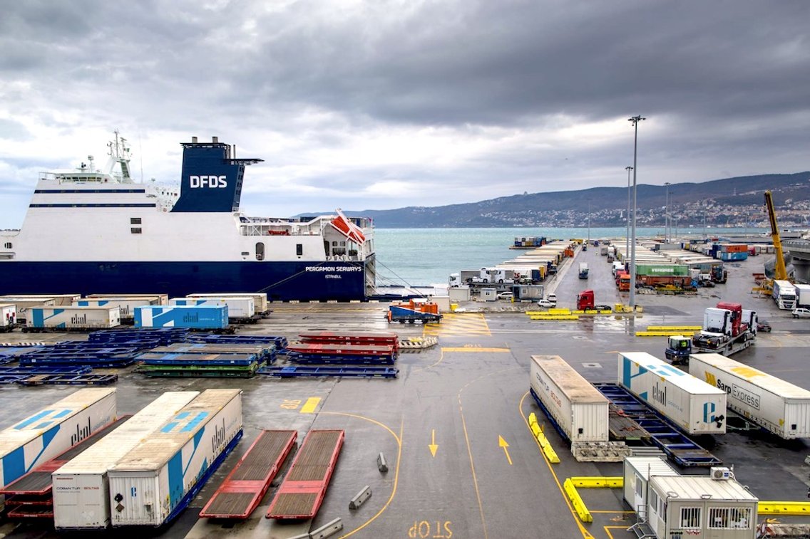Il porto di Trieste parla di nuovo tedesco - Cover Image